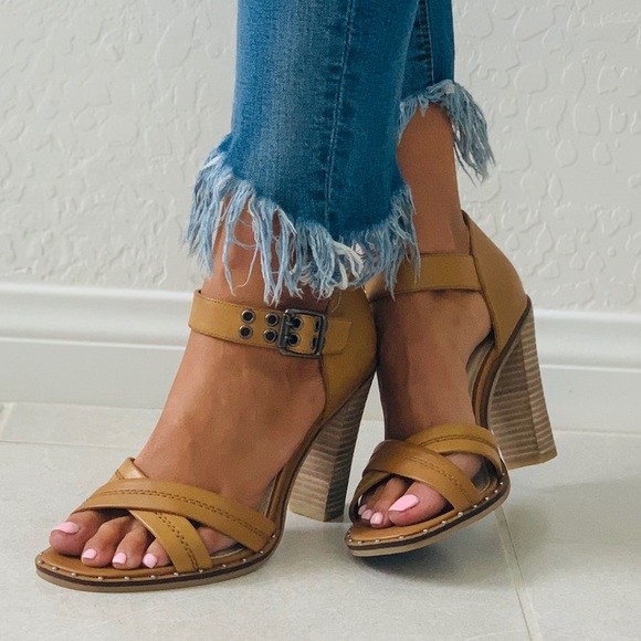 Tan Leather Mini Studs Block Heel Buckle Sandal - Picture 3 of 8